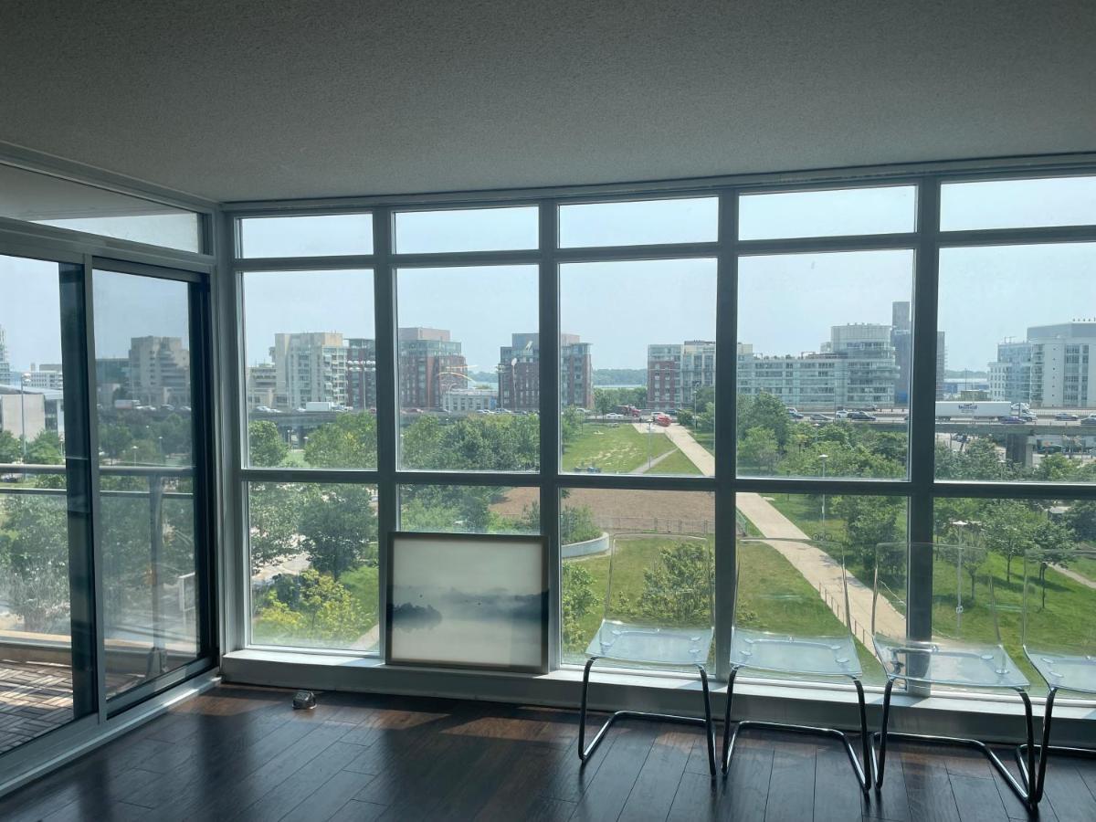 Three Br Condo Step To Cn Tower Rogers Center With Free Parking Toronto Zewnętrze zdjęcie